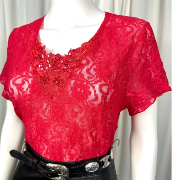 Vintage 2000’s Floral Sheer Lace Scoop V-Neck Short Sleeved Tee Shirt in Red - M - Picture 5 of 9